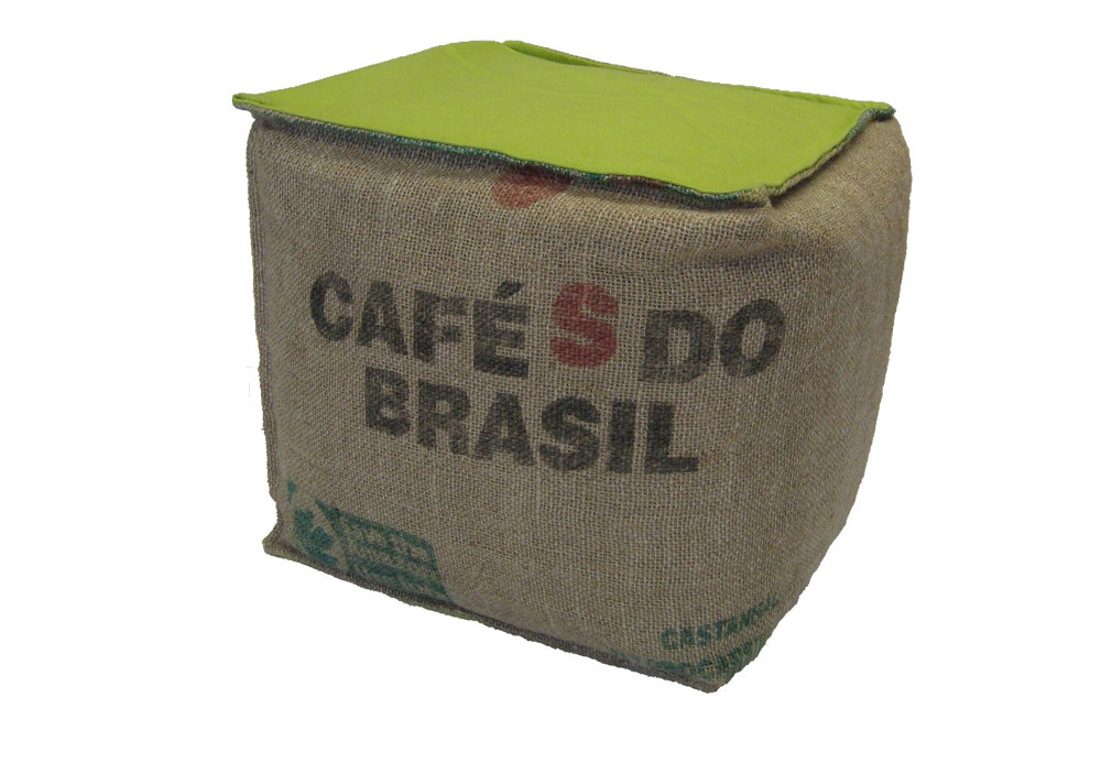 Pouf en sac de café reçyclé Lilokawa chez Comptoir des Industries Françaises